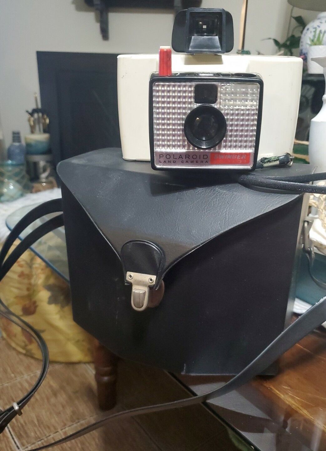 Polaroid Swinger Model 20 Land Camera With Case