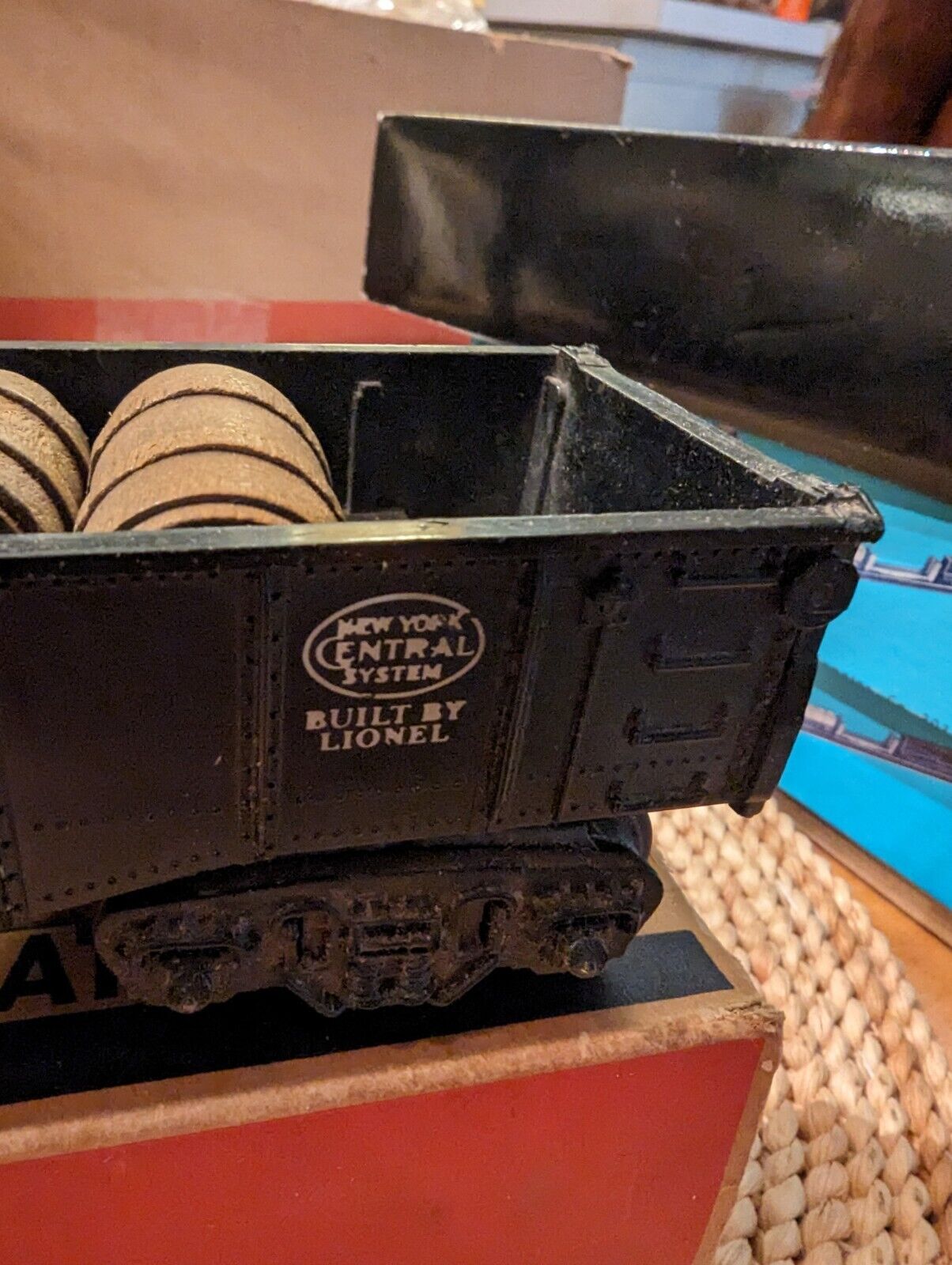 Lionel 6002 New York Central Freight Car With Barrels As Cargo