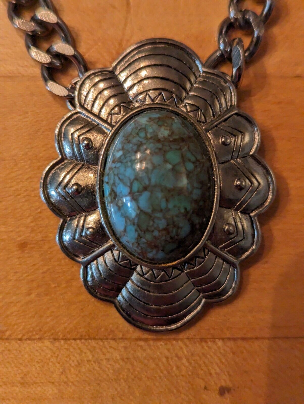 Vntg  Silver Tone Necklace Concho  Turquoise Pendant Southwestern Heavy 18"