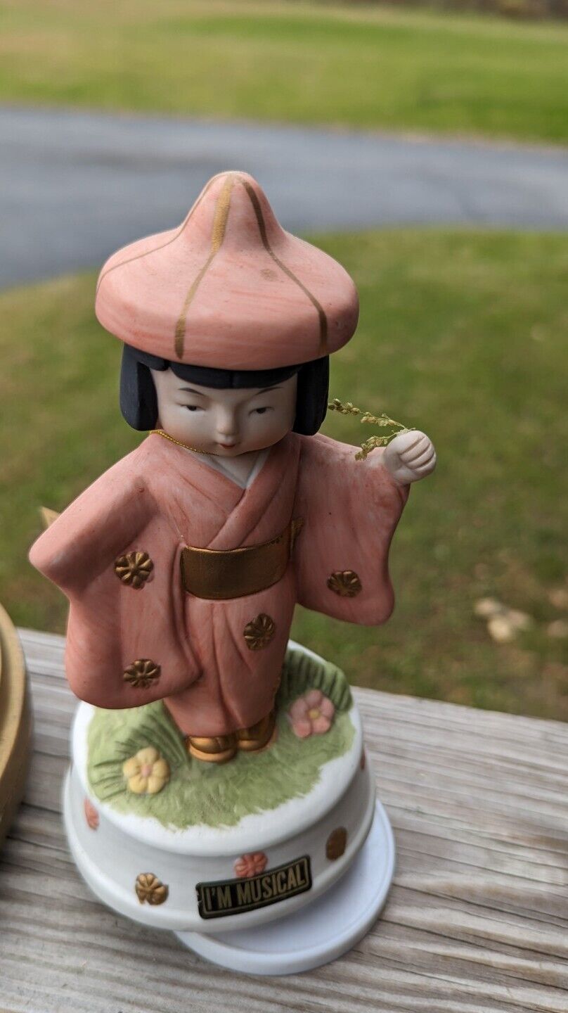 Vintage Flambro Porcelain Japanese Lady Revolving Music Box  6 Inches Tall