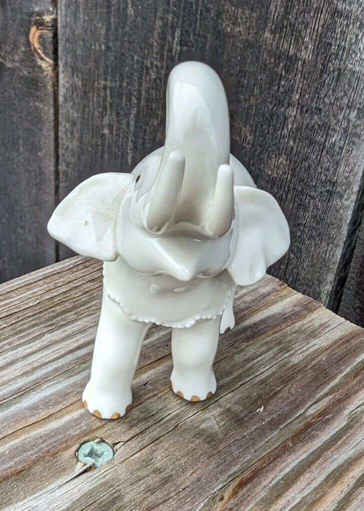 LENOX - WHITE,  TRUMP UP, GOLD ACCENTED PAWS, ELEPHANT,  -HANDCRAFTd 3.5" TALL