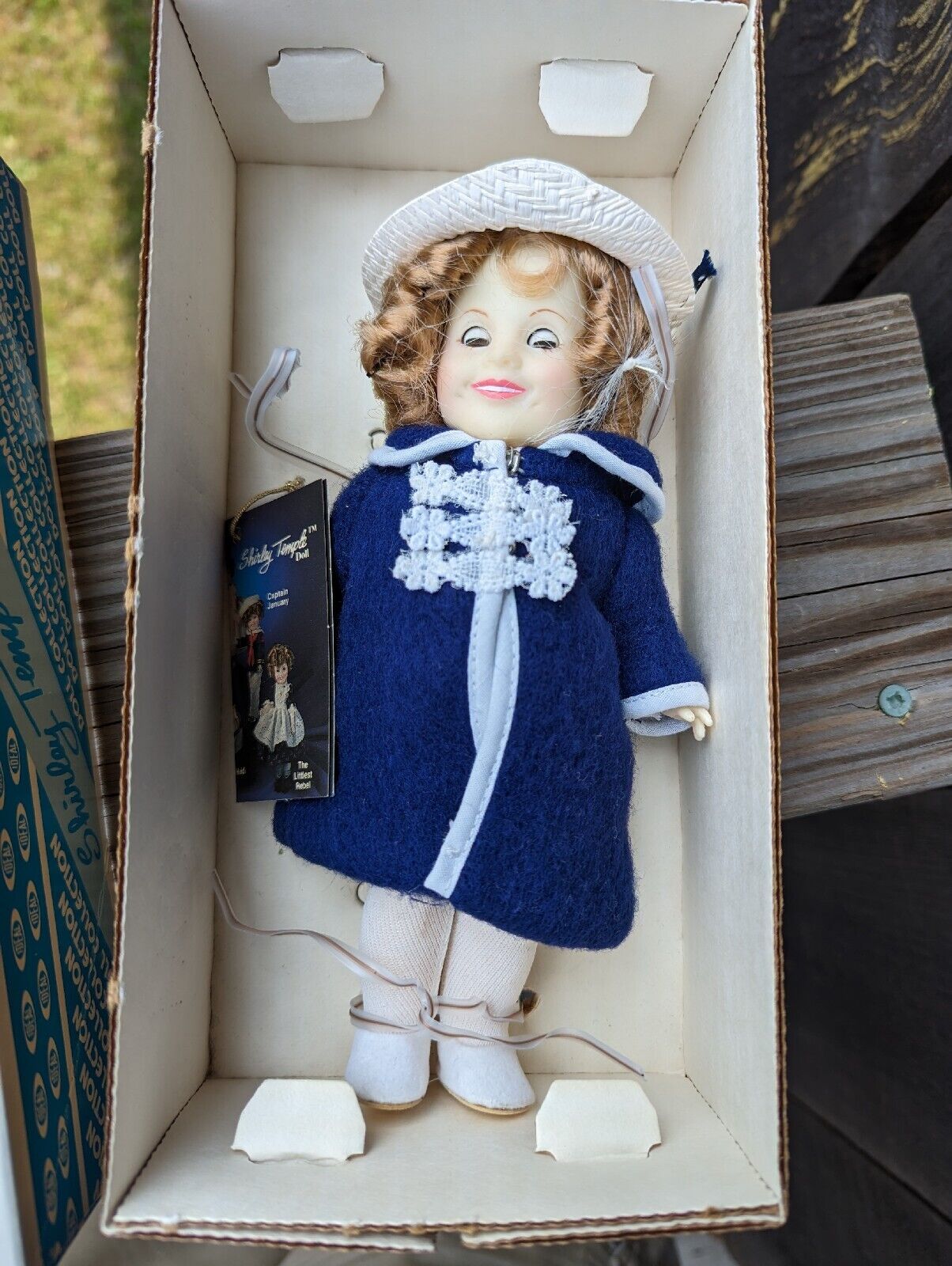 Vintage 1983 And Deal Doll Shirley Temple Classic Blue Dress 6" in original box