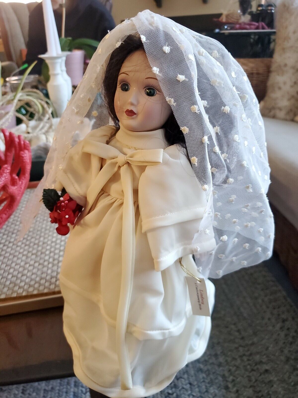 Danbury Mint Lindsey A Contemporary Bride Doll