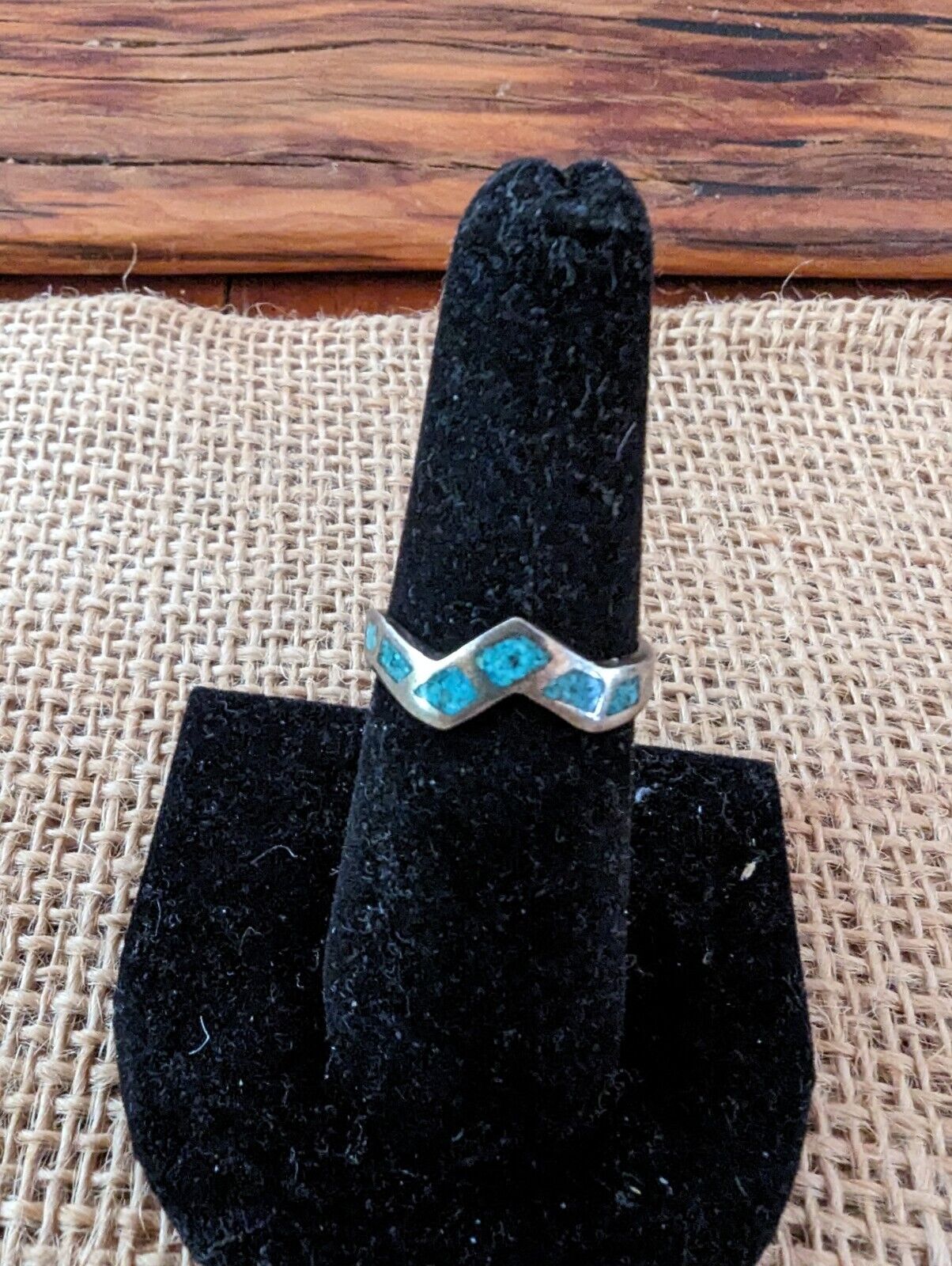 Unique Straight Line Wave Crushed Turquoise Over Silver Tone Ring Size 7