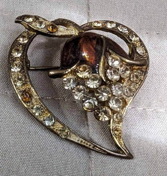 Beautiful Vintage 1950s Rhinestone And Enamel Golden Brooch