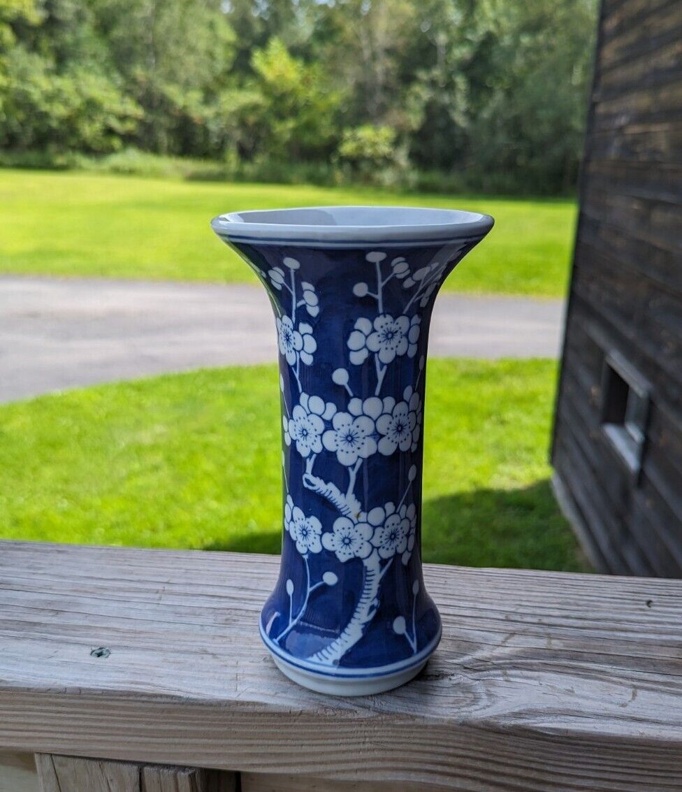 Blue And White Palm Blossom Vase