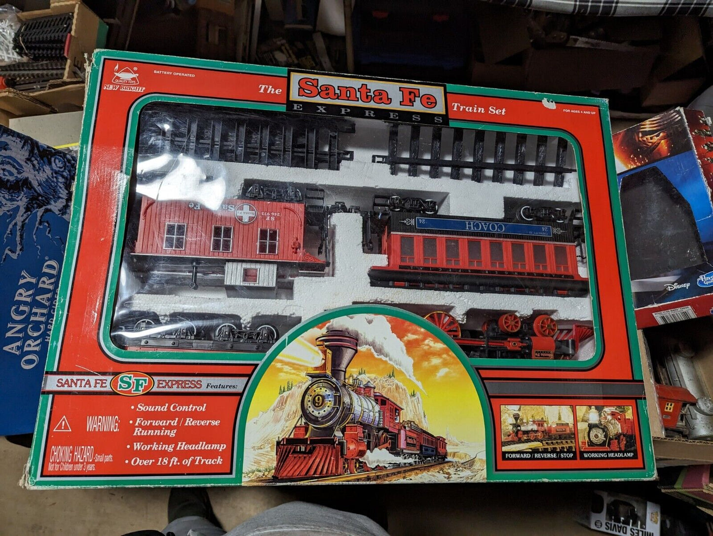 New Bright Industrial Toys SANTA FE Express TRAIN SET w/ Sound & Lights 1999 Box