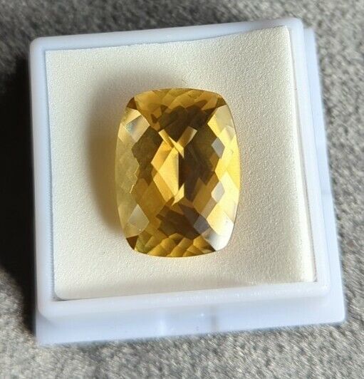 17.75 Ct Cushion Cut Fancy Golden Citrine Loose Gem 20x15mm