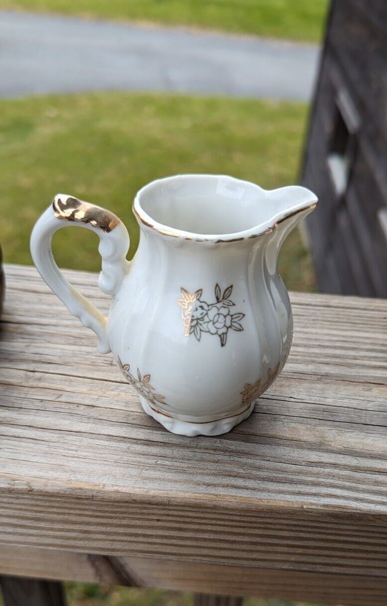 Royal Vienna.  Japan.  Creamer or Individual Syrup Pitcher.  Courtship 1146