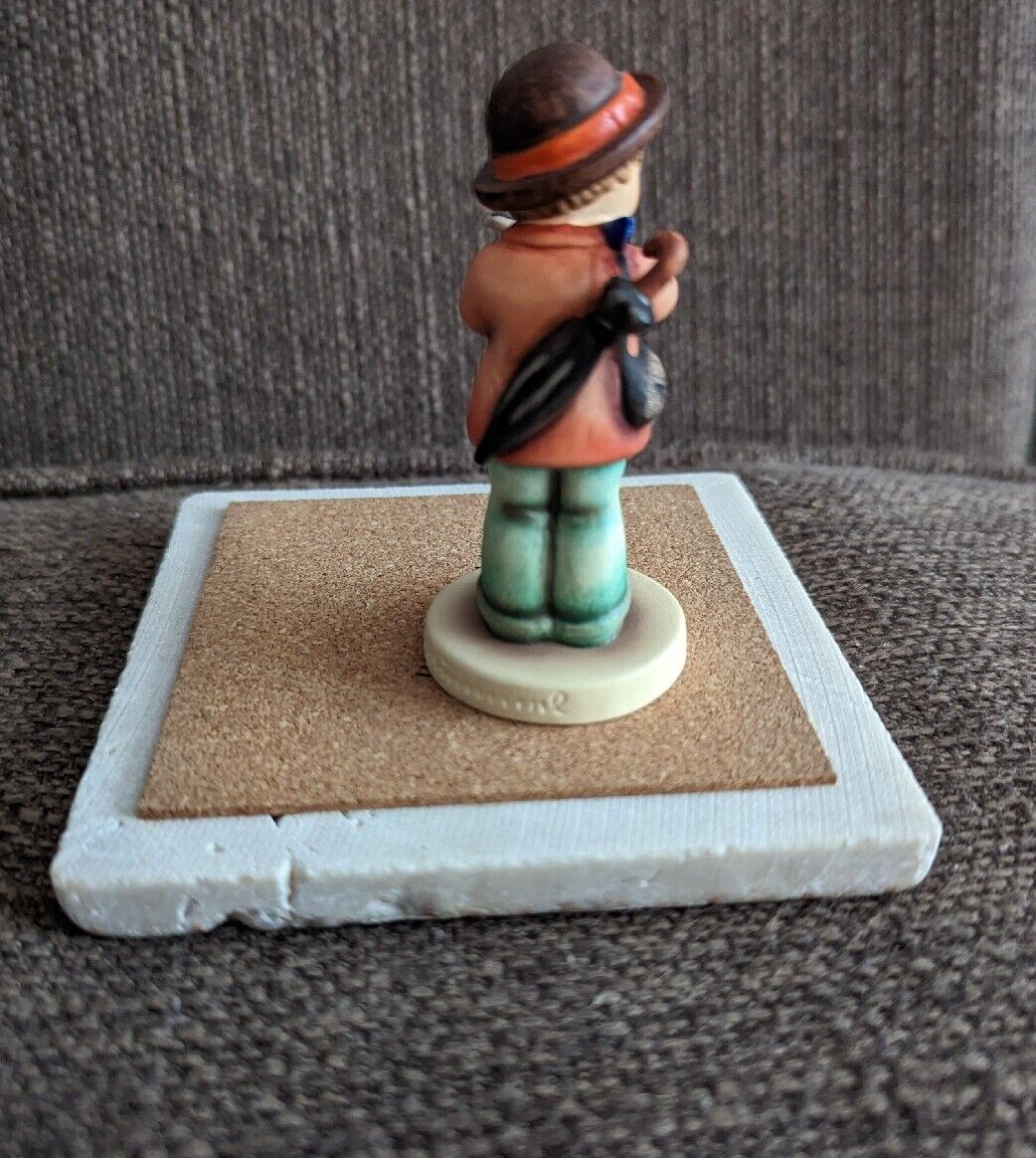 M I Hummel Goebel LITTLE FIDDLER Porcelain Figurine Germany Mold # 4 TMK 6, 3"