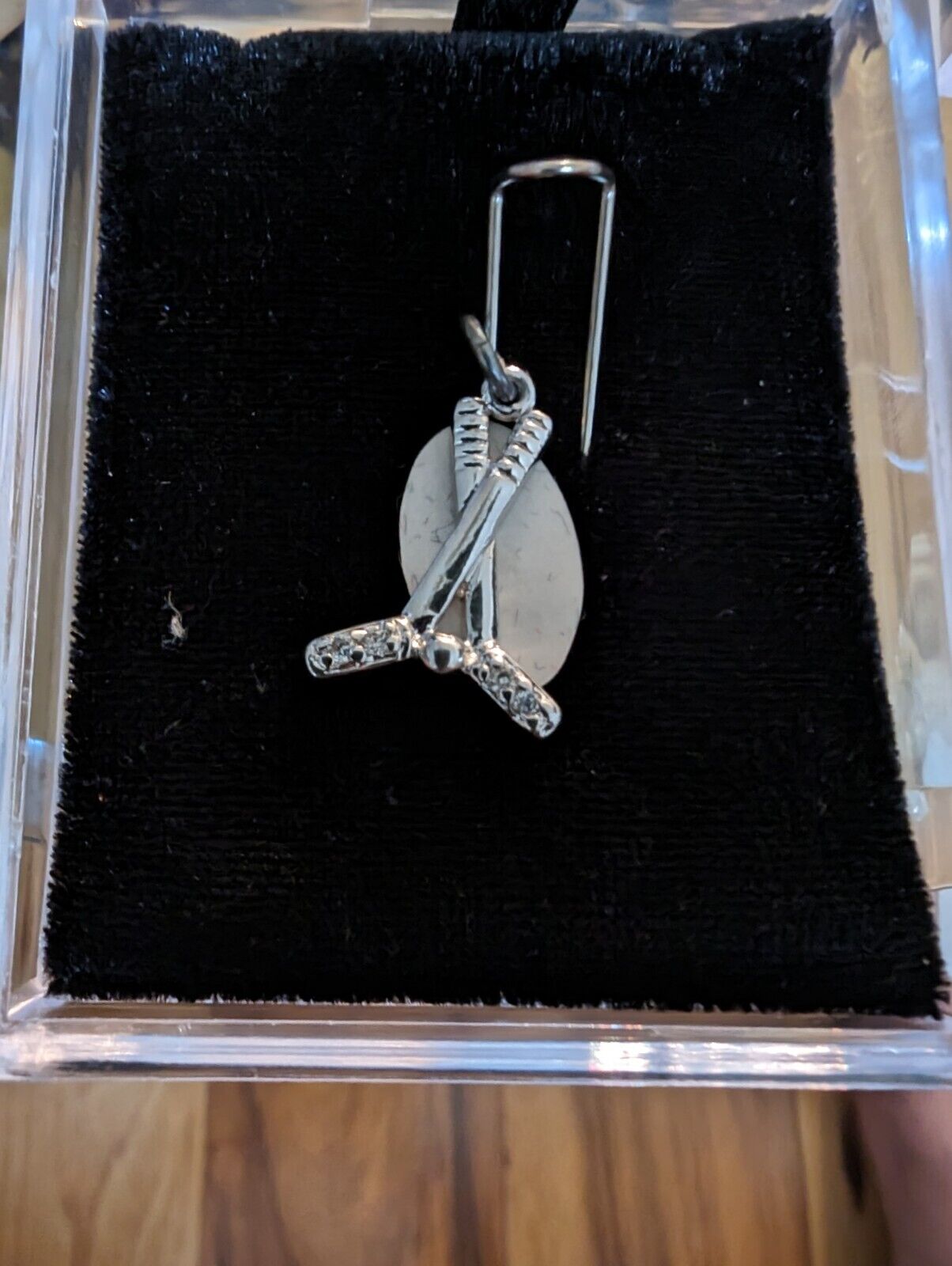 Sterling Silver 2  Hockey Sticks And A Puck Pendant