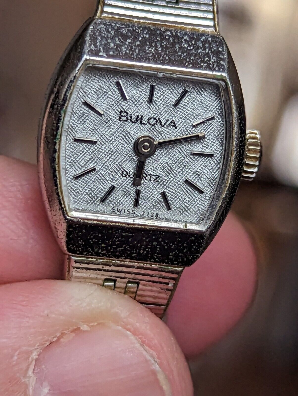 Bulova Quartz Swiss 7138 Watch Base Metal Bazel SS Back