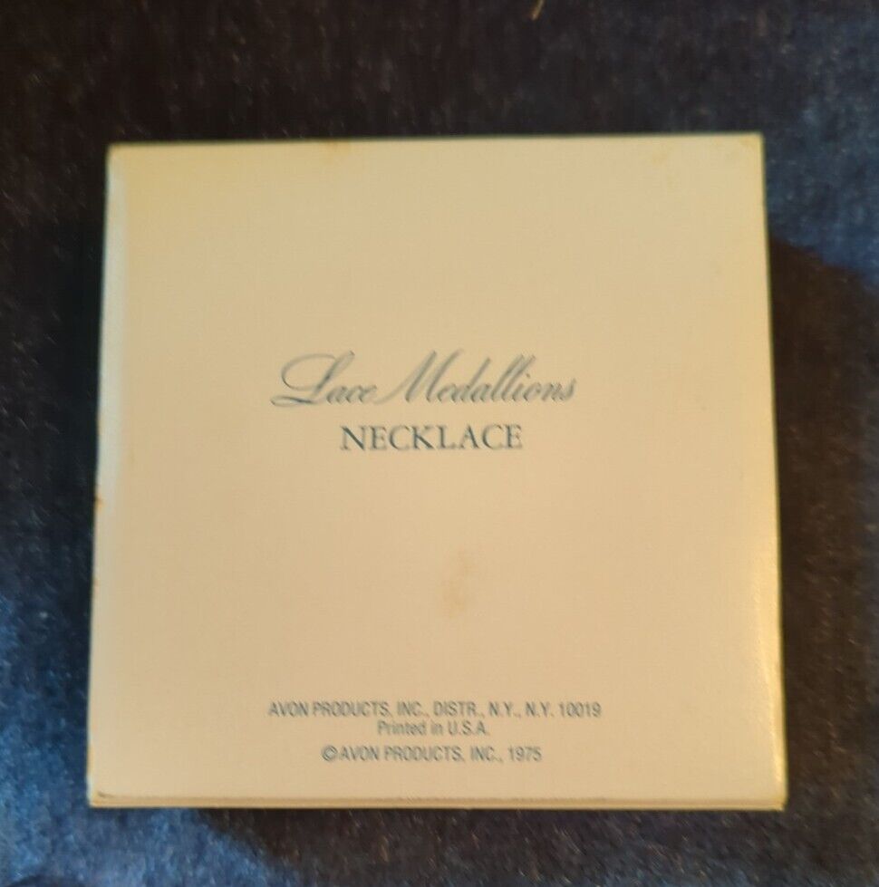 Vintage 1975 Avon Lace Medallions Necklace in original box