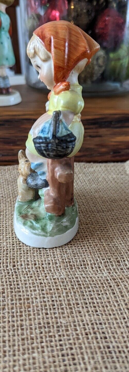 Knobler Co Ceramic Girl Sitting On A Fence With Dog Figurine