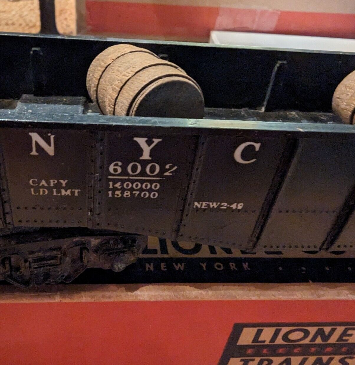 Lionel 6002 New York Central Freight Car With Barrels As Cargo