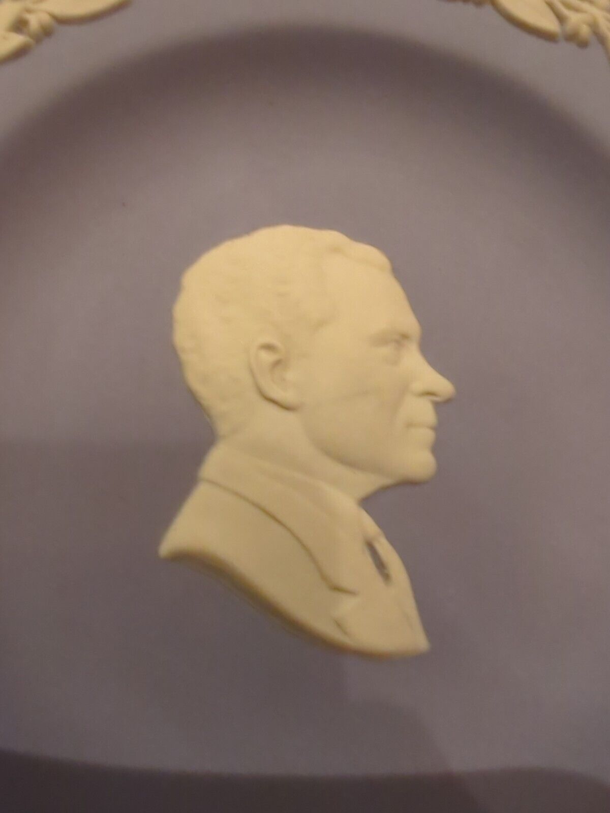 Vintage WEDGWOOD US PRESIDENT RICHARD M. NIXON SMALL 4" ROUND DISH