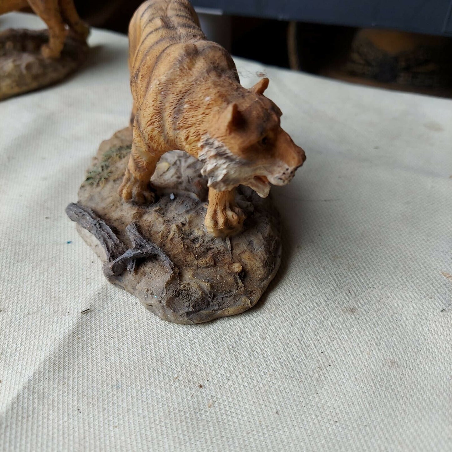 Wild Life Collection Figurines Tiger Cheetah Bear And Foxes