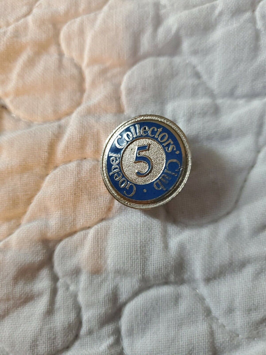 5 Year Goebel Collectors Club Membership Pin Blue & Silver