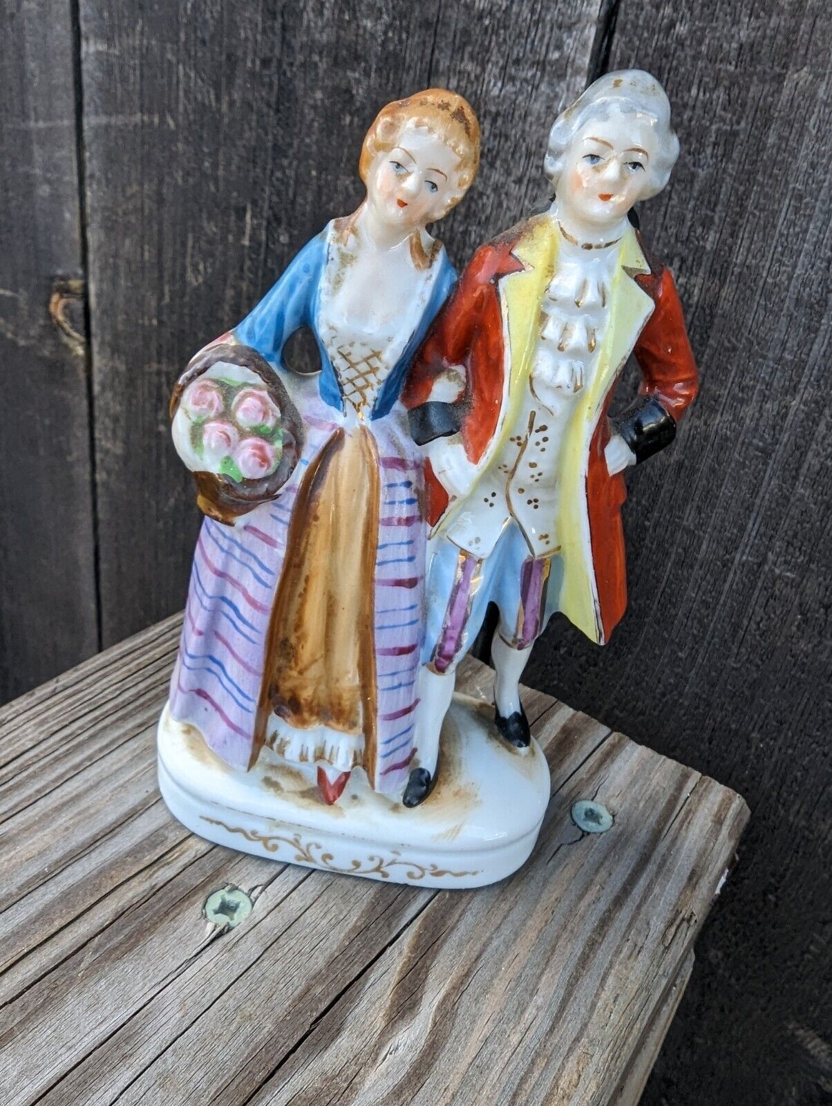 VINTAGE OCCUPIED JAPAN PORCELAIN BISQUE VICTORIAN COUPLE FIGURINES 1946-1952