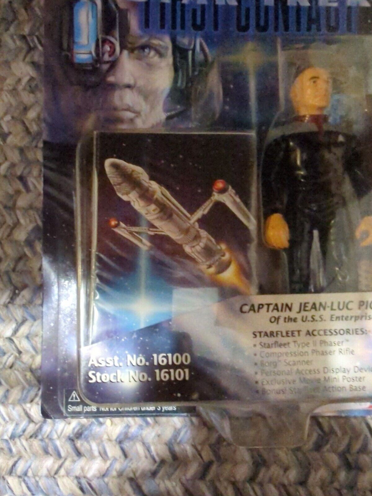 1996 Playmates Star Trek First Contact - Captain Jean-Luc Picard  6" Vintage