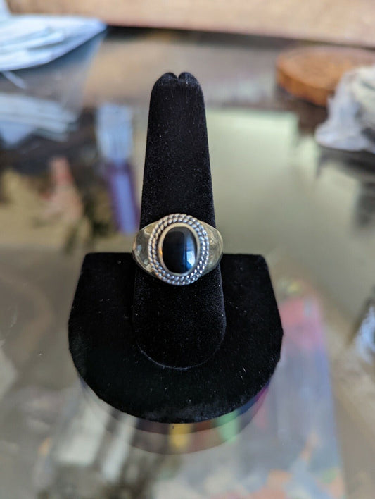 925 Silver Ring With Black Stone Oval Shaped Stone Size 10