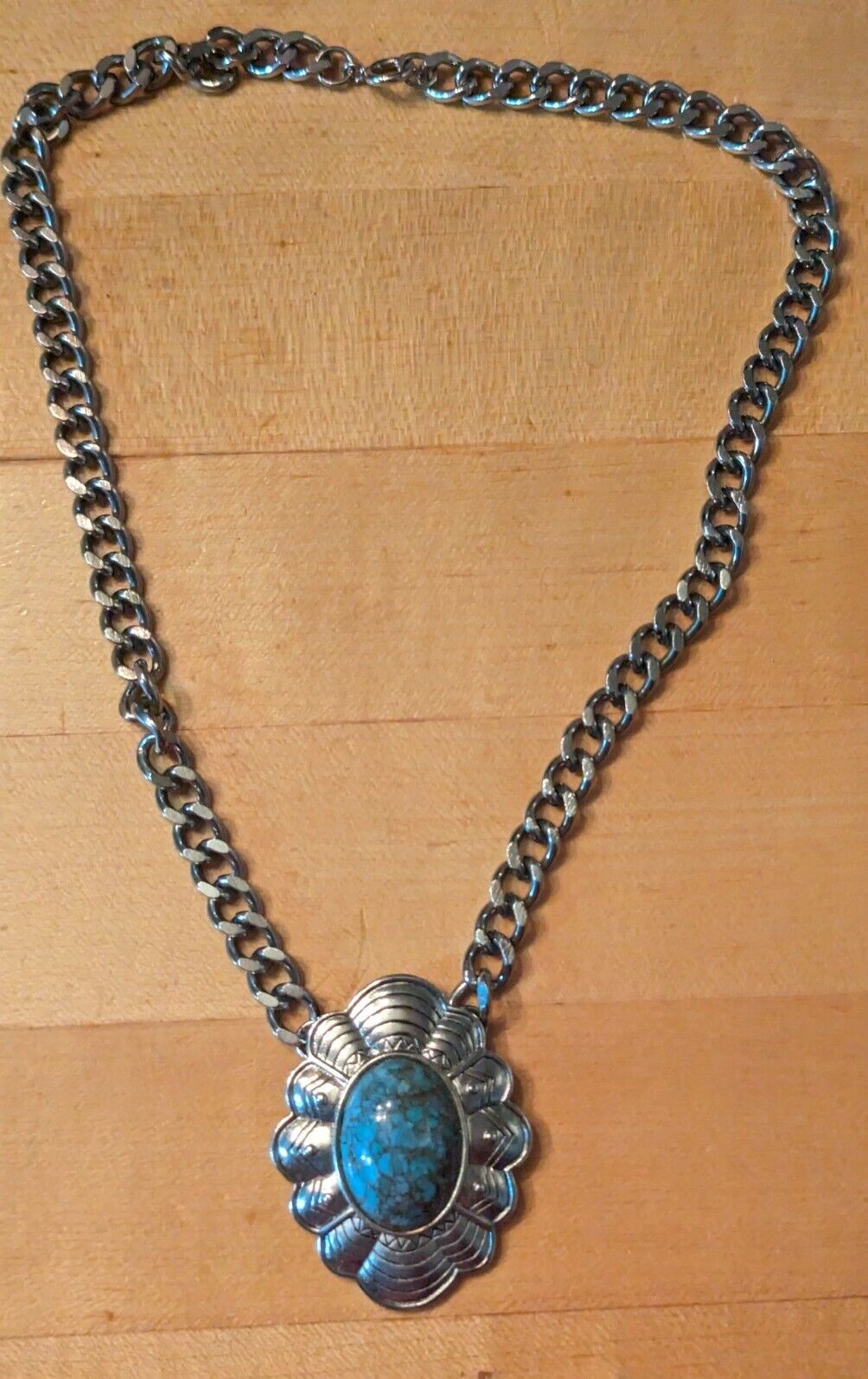 Vntg  Silver Tone Necklace Concho  Turquoise Pendant Southwestern Heavy 18"