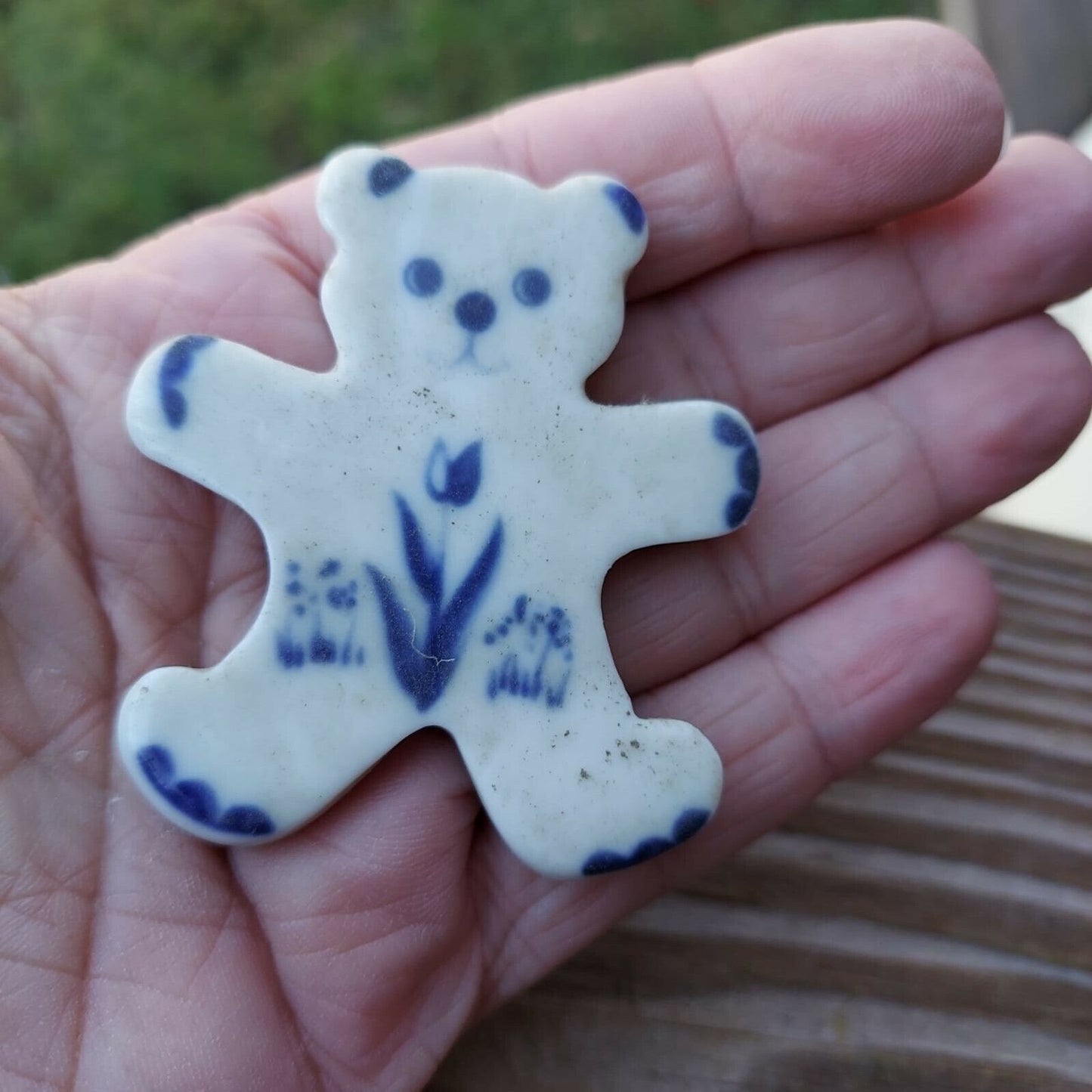 Russ & Berrie Co. Teddy Bear #5825 Ceramic Blue & White Magnet Retired Rare!