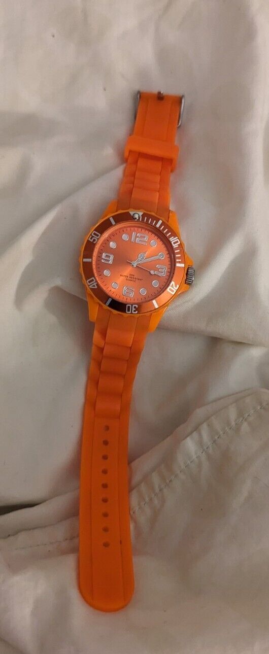 Sempre 36 Krippl Orange Dial Silicone Rubber Strap Quartz Watch AU3-CO-4005