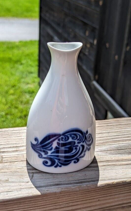 PORSGRUND NORWAY Varefakta Vase P555 White & Blue Bird Emblem 5.5” x 3.5” wide