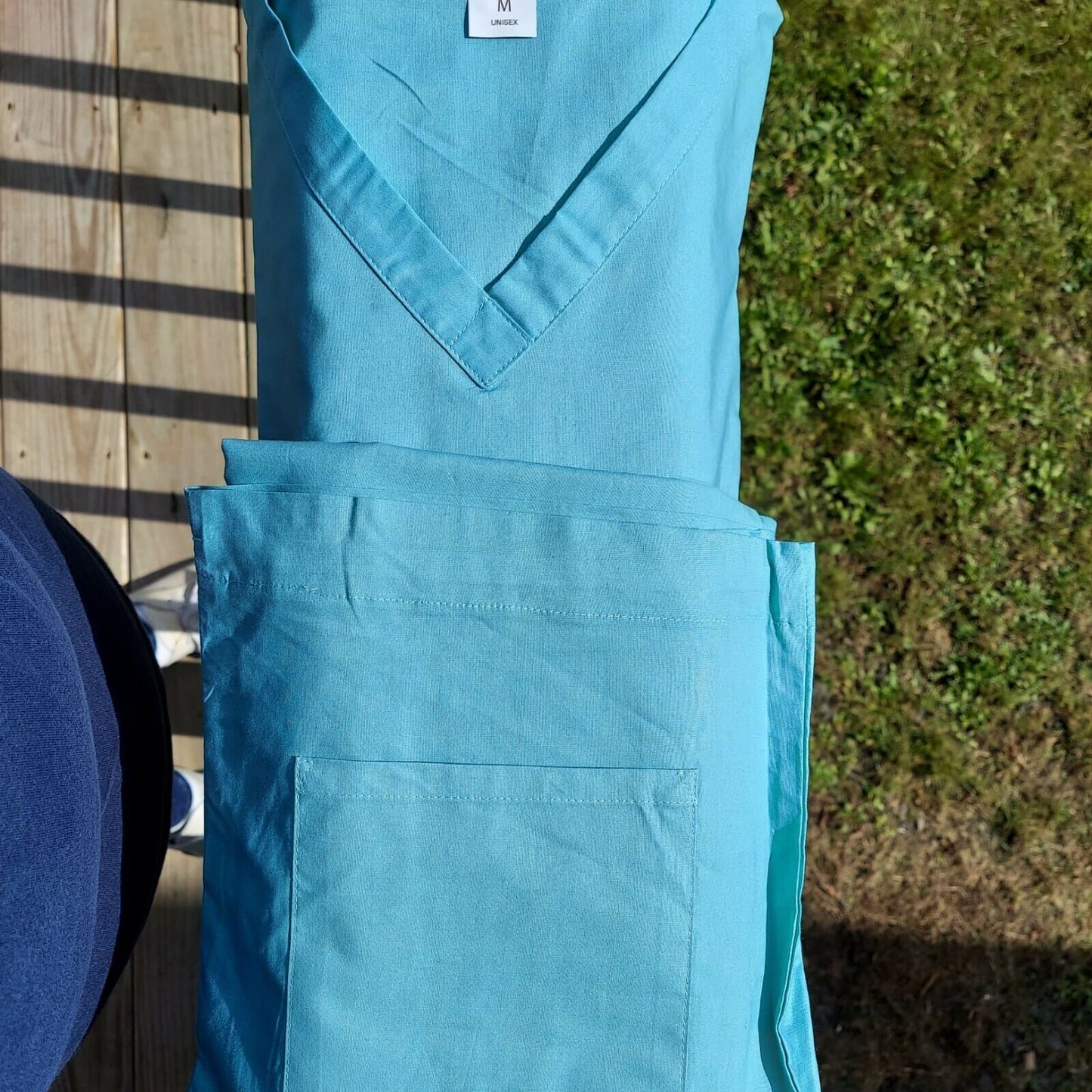 Scrubs Shirt and Pants Set Mint Green sizes Md &,Lg Free Shipping