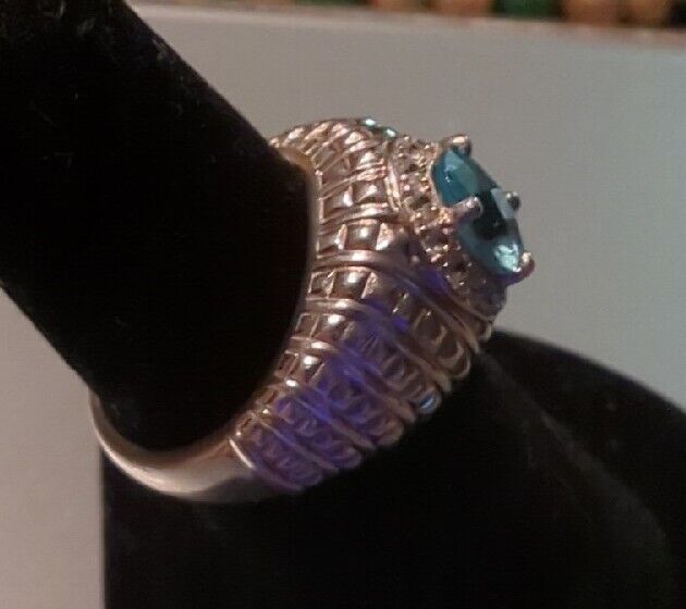 sterling silver blue topaz and diamonds ring size 6.5 women