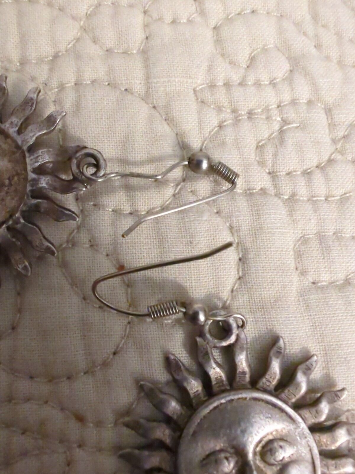 Vintage Express Sun Face Shaped Matte Silver Tone Dangle Earrings Pierced Drop