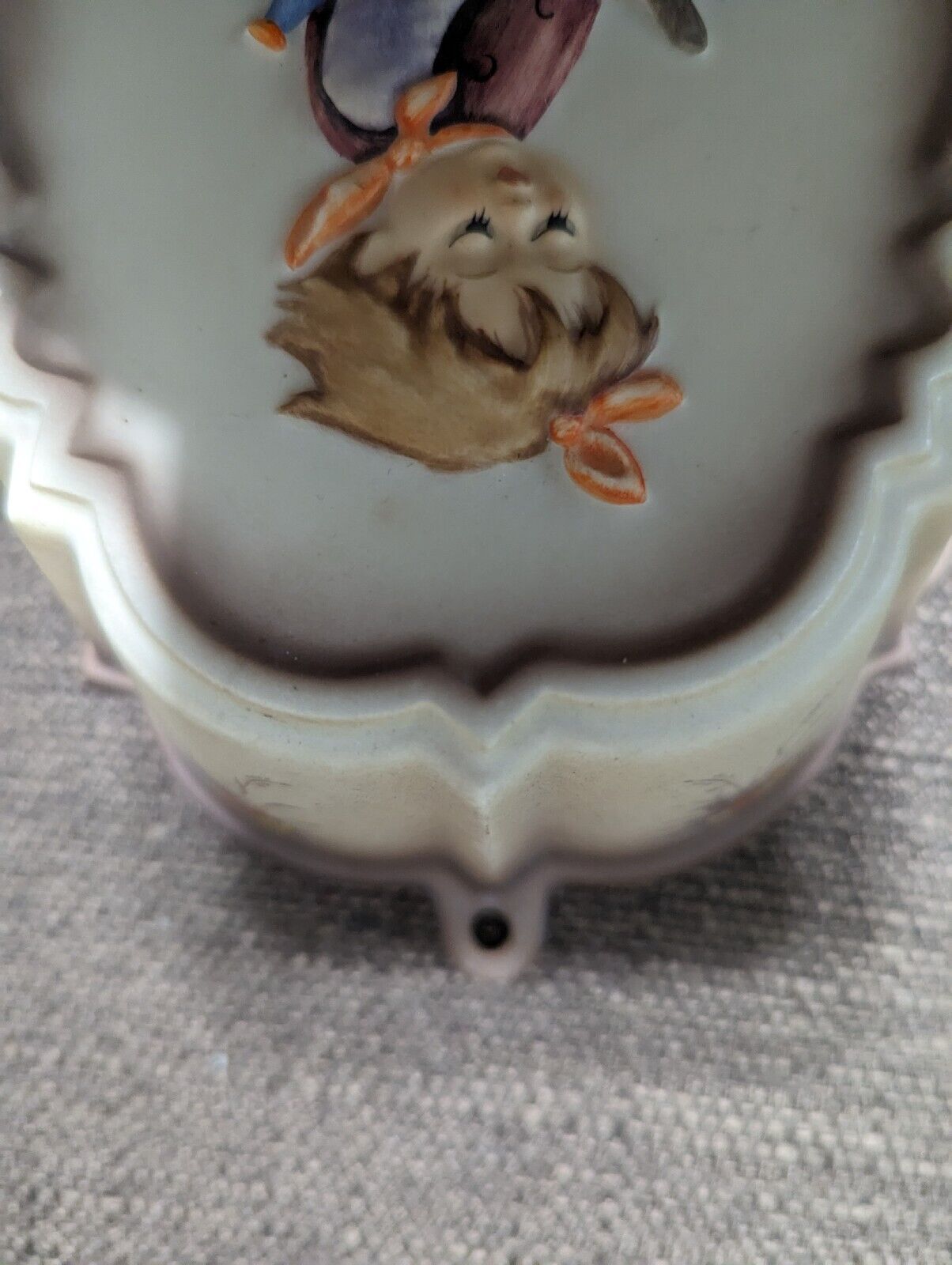 Goebel M.I. Hummel  "Supper's Coming" #229 Kitchen Mould Wall Hanging Signed 89