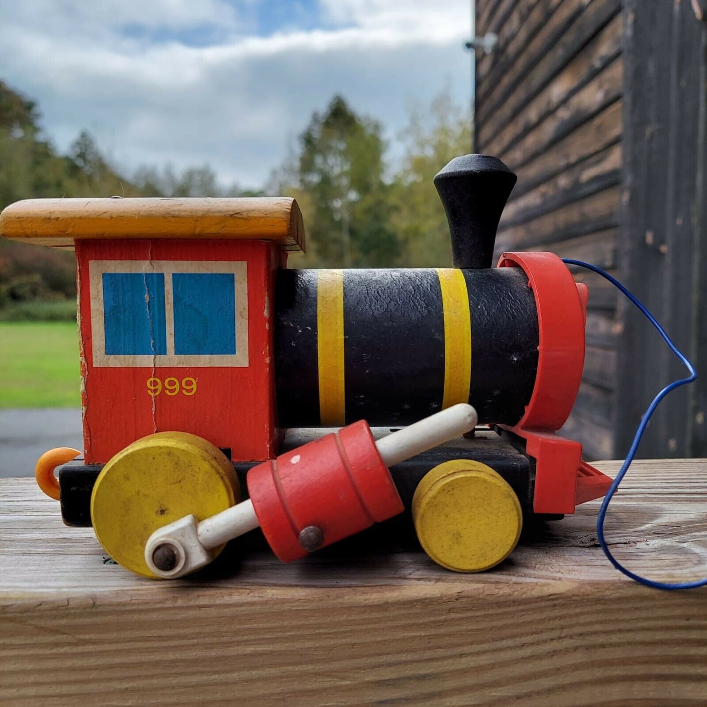 Vintage Fisher Price HUFFY PUFFY 999 Wood TRAIN Engine