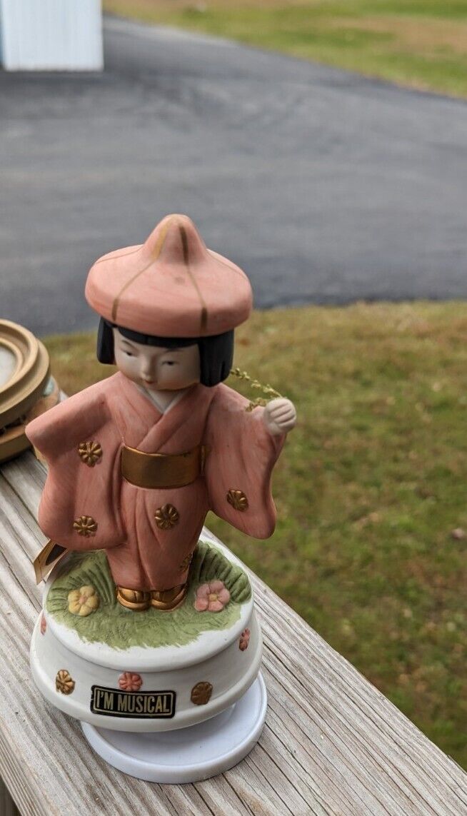 Vintage Flambro Porcelain Japanese Lady Revolving Music Box  6 Inches Tall