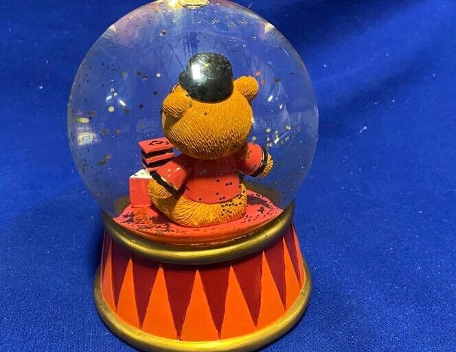 FAO Schwarz Bear Waterball Enesco 100mm Return To Wonder Snowglobe Glitter NIB