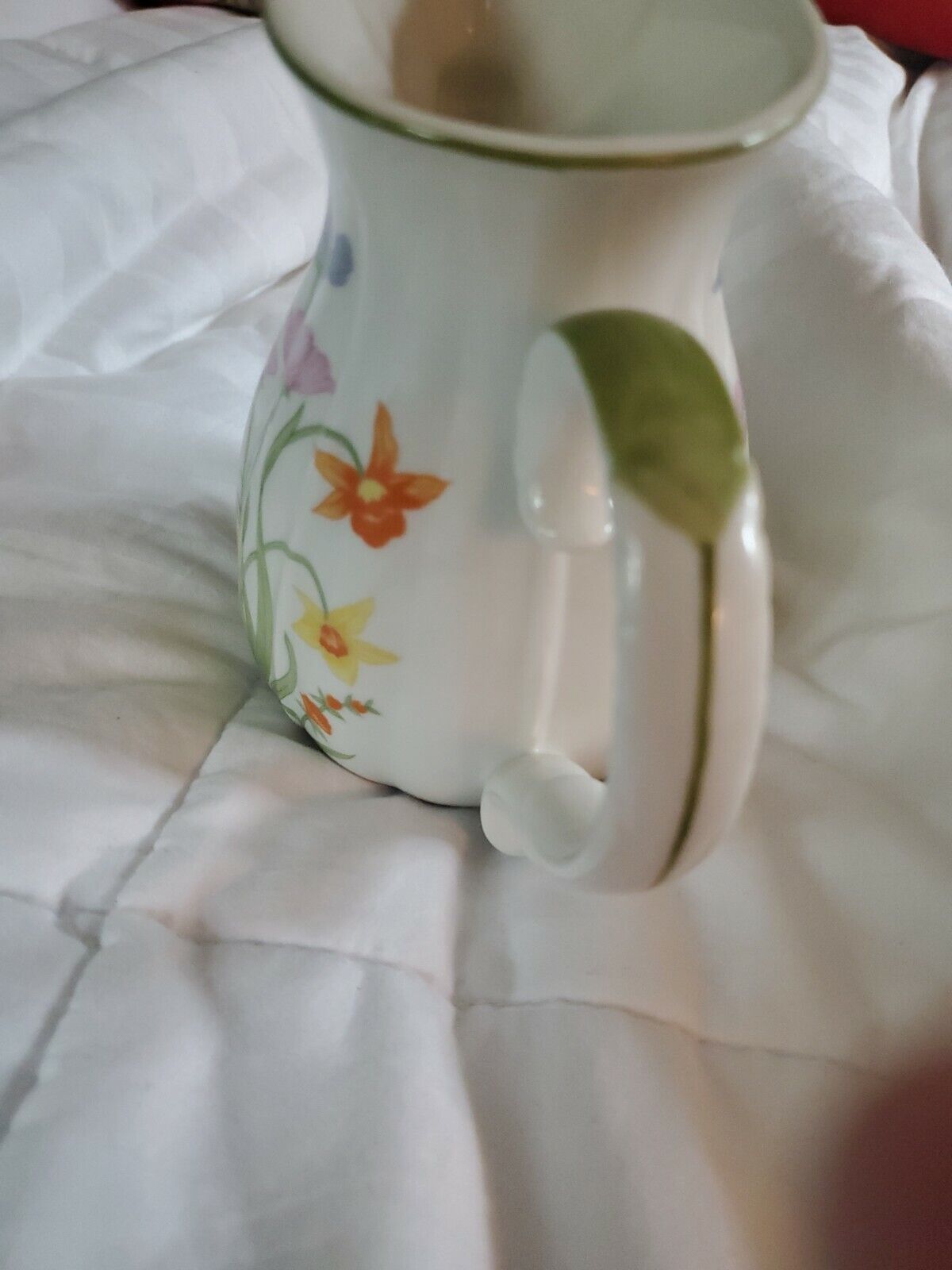 Beautiful Vintage 1974 Mann Japan Day Lily Fine China Pitcher