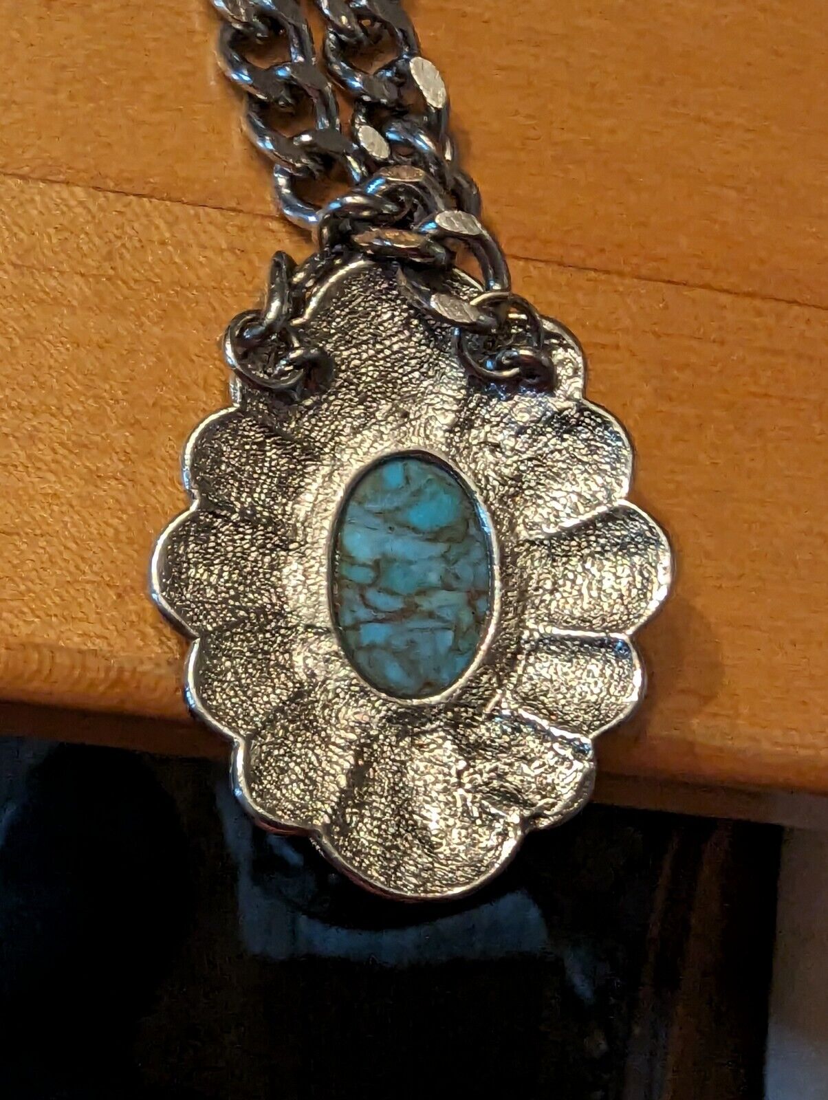 Vntg  Silver Tone Necklace Concho  Turquoise Pendant Southwestern Heavy 18"