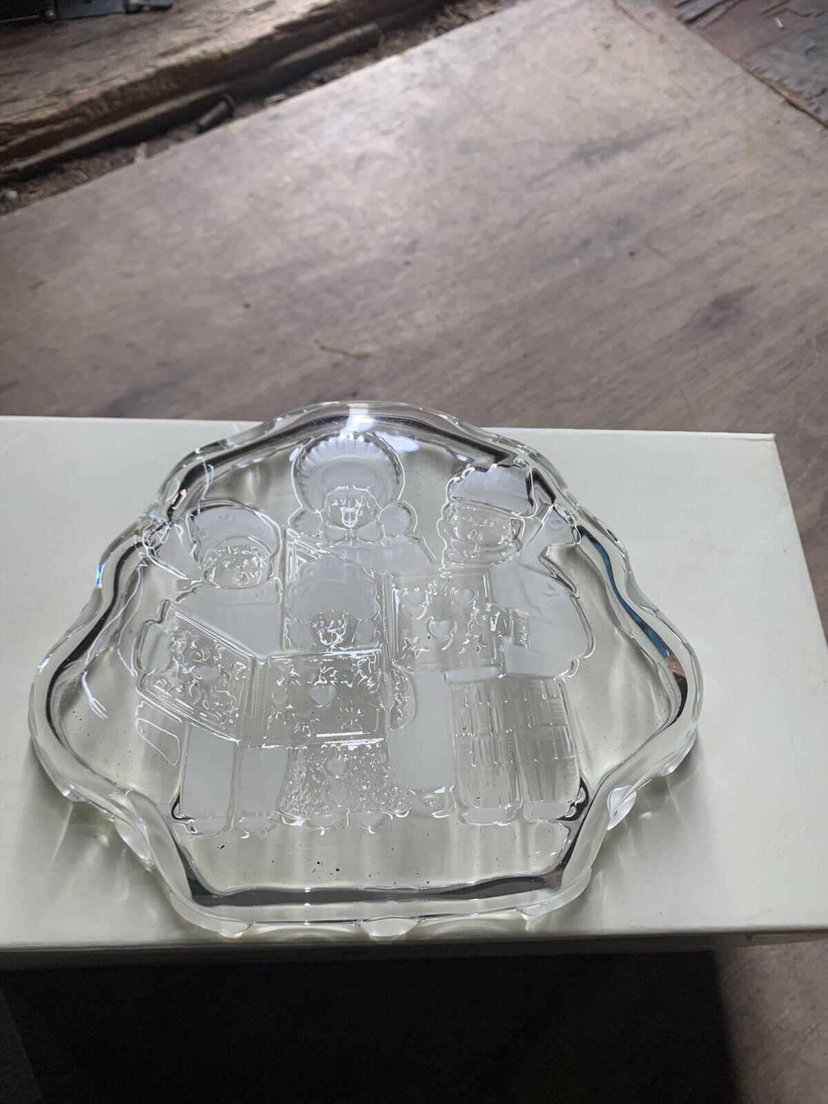 Decorative Christmas Caralers Glass Plate