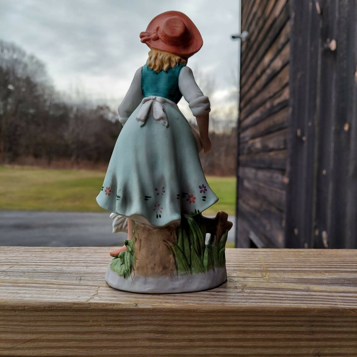 Homco Farm Girl W Harvest  Figurine