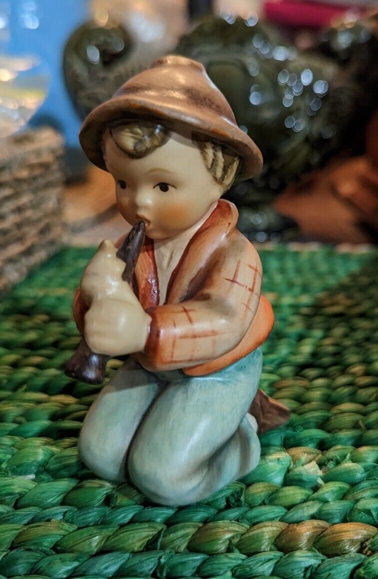 Vintage W Germany Goebel Hummel #214H Little Tooter Figurine 1968