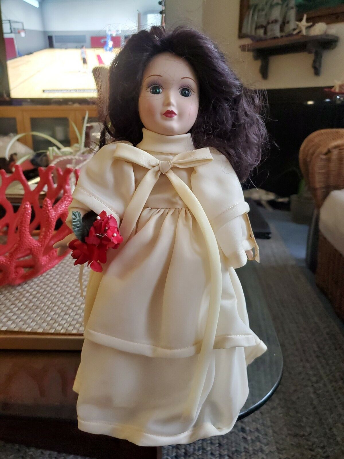 Danbury Mint Lindsey A Contemporary Bride Doll