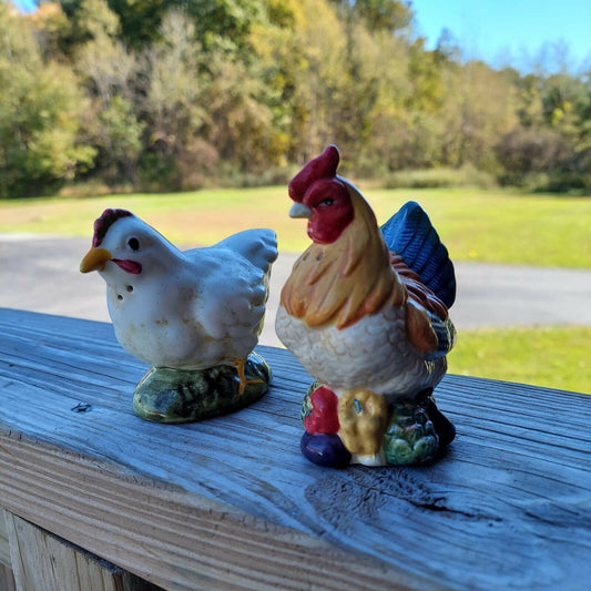 Vintage Rooster And Hen Porcelain Salt And Pepper Shakers