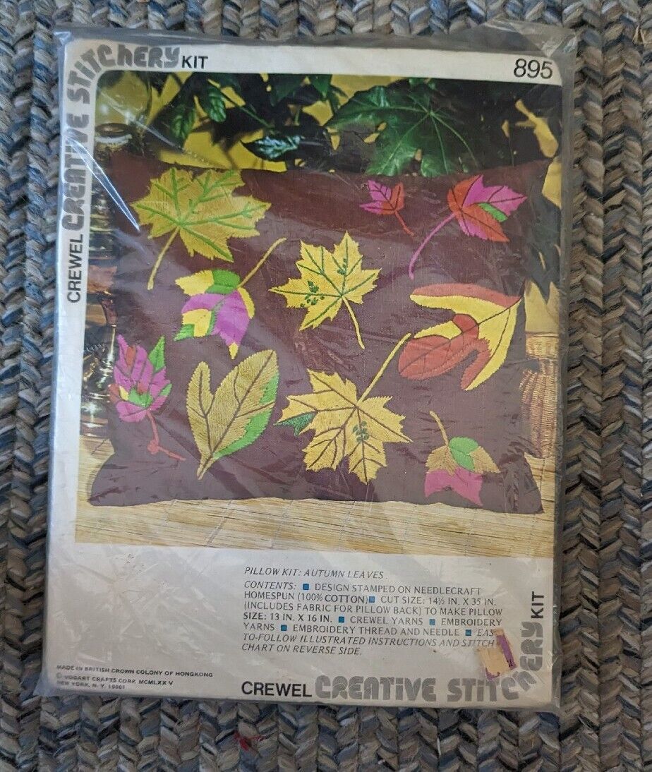 Stitchery Kit Autumn Leaves Pillow Crafts Crewel Creative NEW 1975 #895