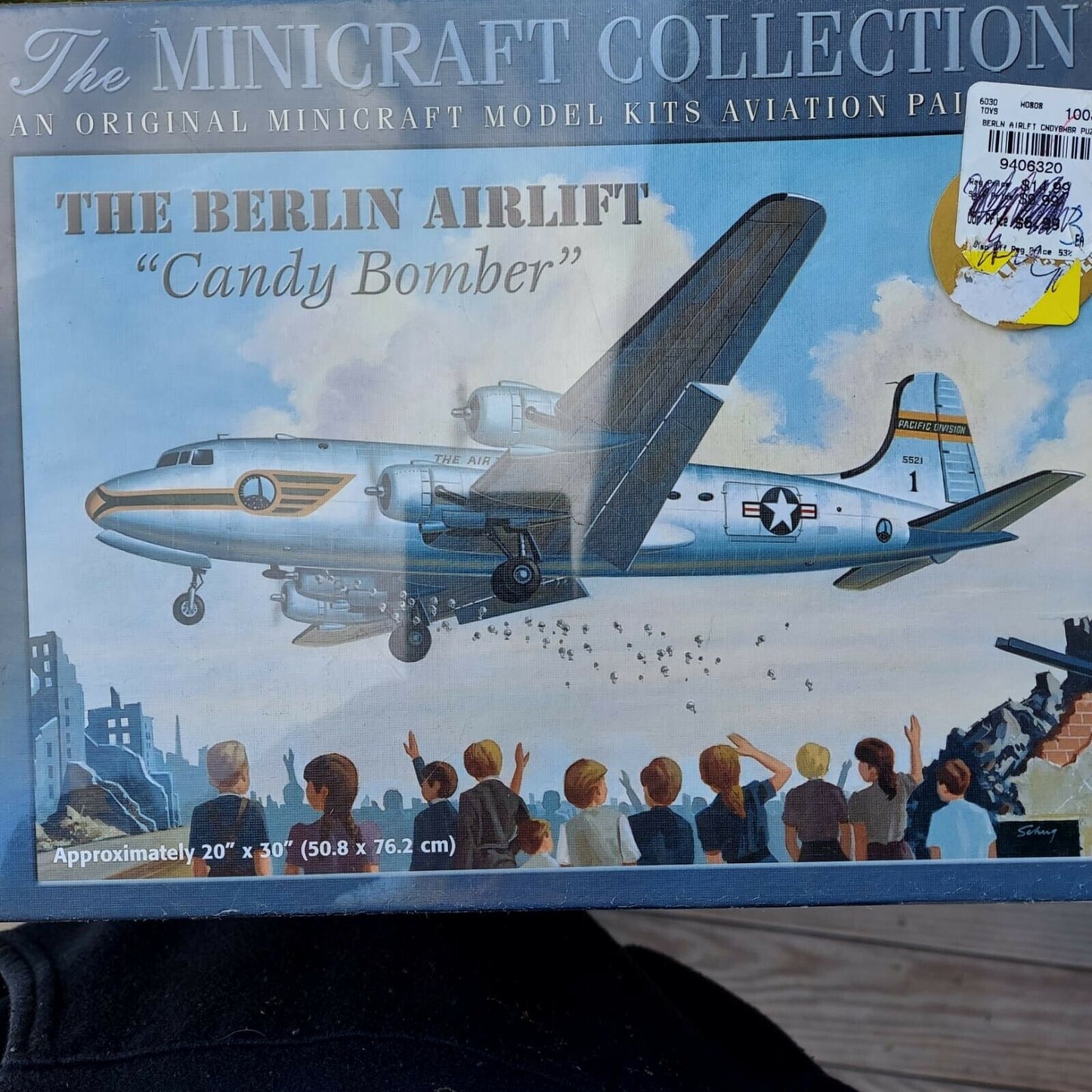 The Minicraft Collection 1000 pc Puzzle The Berlin Airlift "Candy Bomber" New