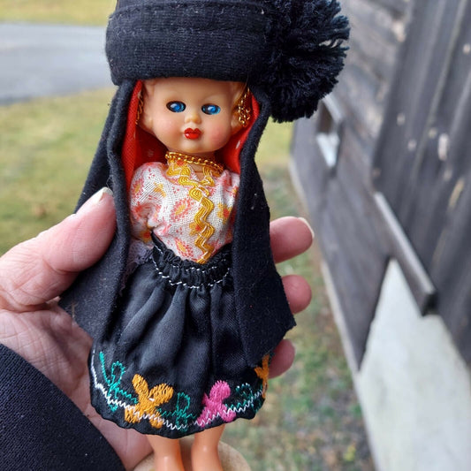 Lovely Vintage 6" Nazare Portugal Doll