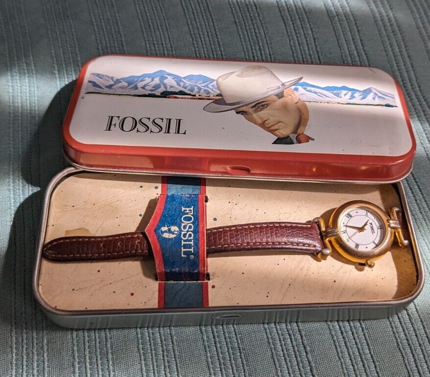 Vintage 1990 Fossil Ladies Watch In Tin Works.