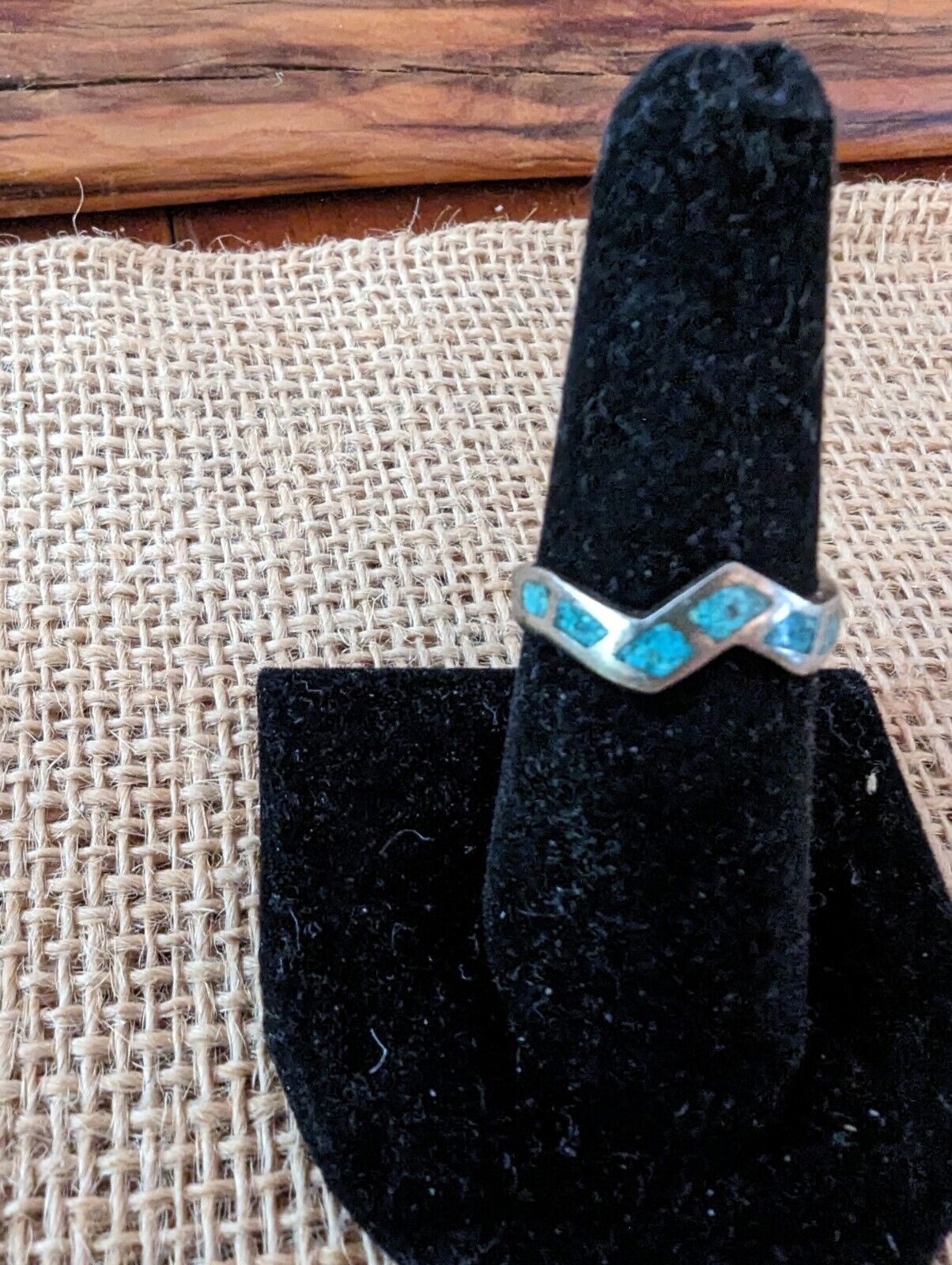 Unique Straight Line Wave Crushed Turquoise Over Silver Tone Ring Size 7