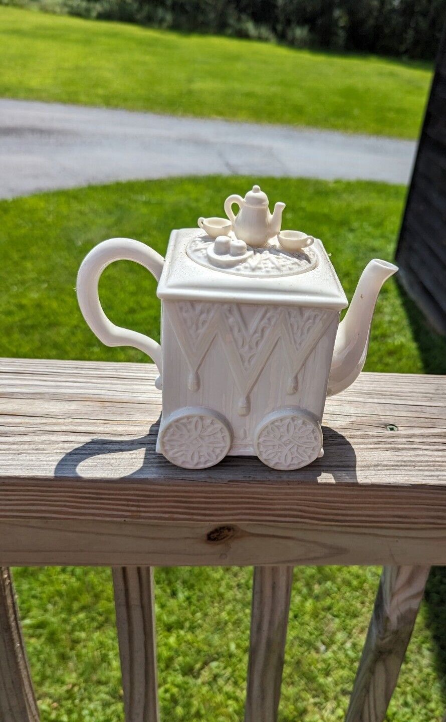 Lenox Butler's Pantry Teapot - Afternoon Tea Cart Figurine Decorative Tea pot