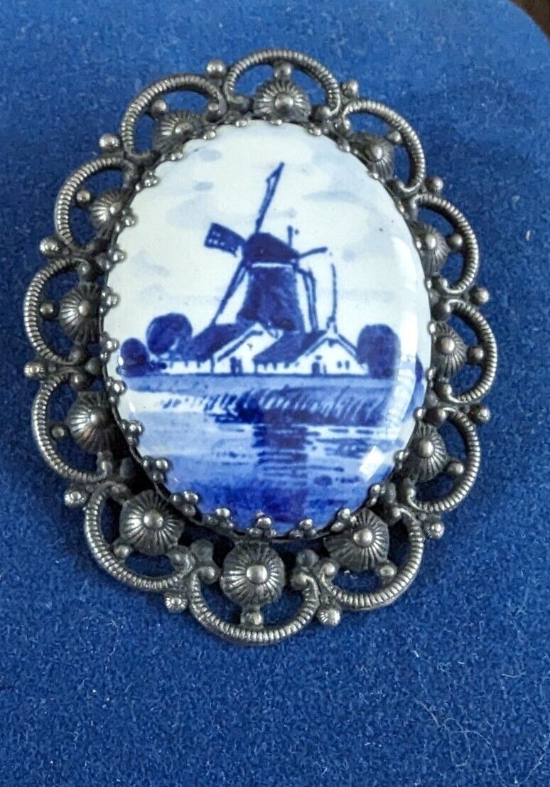 VTG ANTIQUE DELFT DUTCH WINDMILL BROOCH  K's Imports Made In Holland